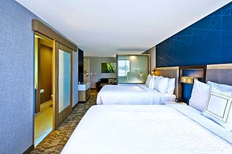 Queen Room