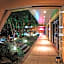Lira Hotel