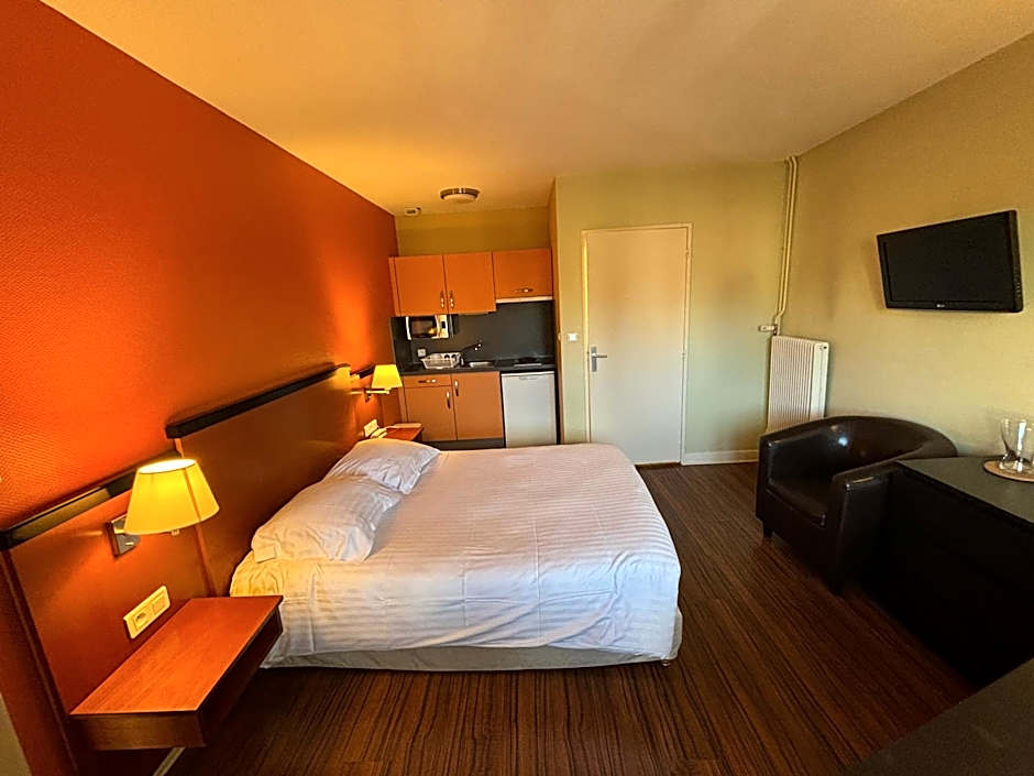 Garden & City Luxeuil Ex Le Métropole et Les Thermes