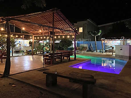 TamaHostel & Glamping