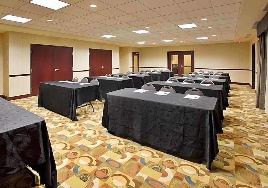 Holiday Inn Express & Suites Guthrie North Edmond By IHG