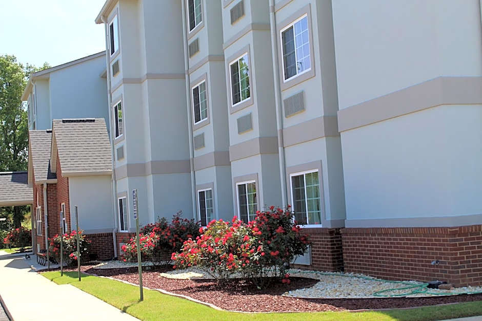 Microtel Inn & Suites By Wyndham Montgomery