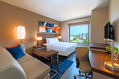 Oceanfront King Room with Sofa Bed and View