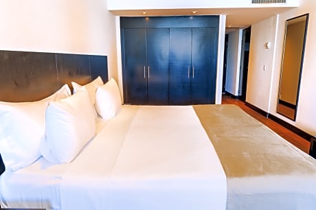 TRIPLE STANDARD DOUBLE BED