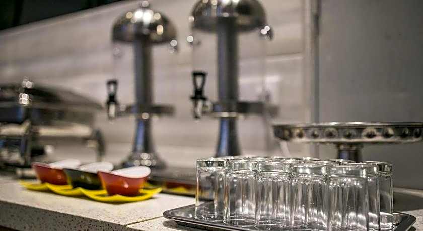 Lavande Hotel Chongqing Tongliang Gas Building