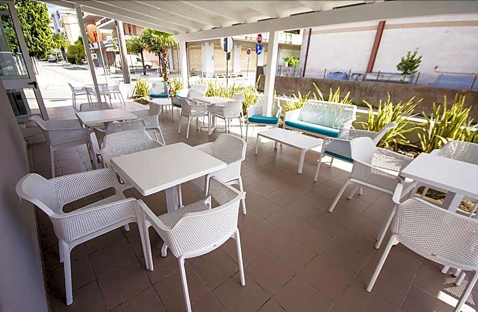 Adria Beach Hotel