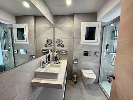 Superior Double or Twin Room with side Sea View