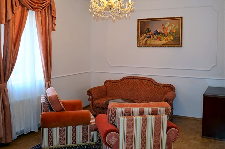 Hotel Renesance Krasna Kralovna