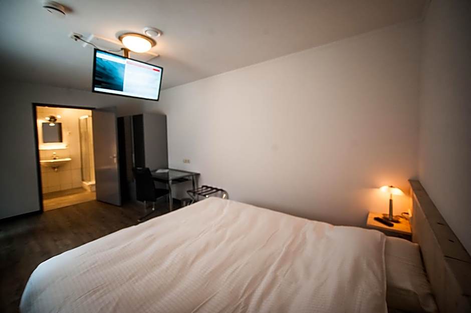 Photo 1 of 17 of Double Room with Private Bathroom