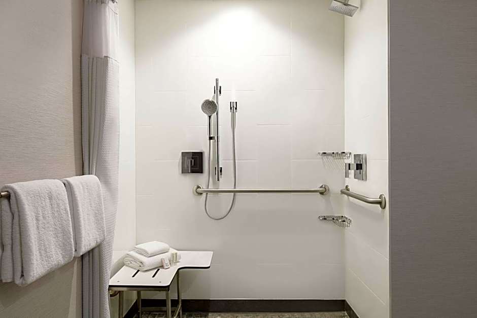 Courtyard by Marriott Lancaster
