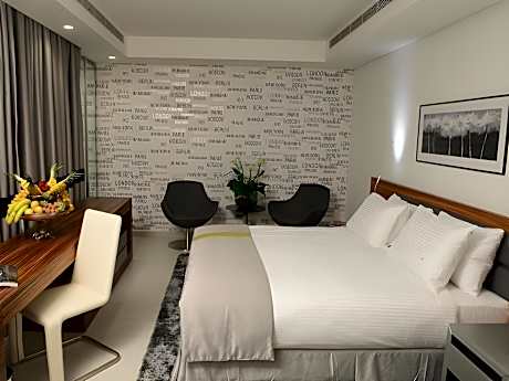Deluxe King Room