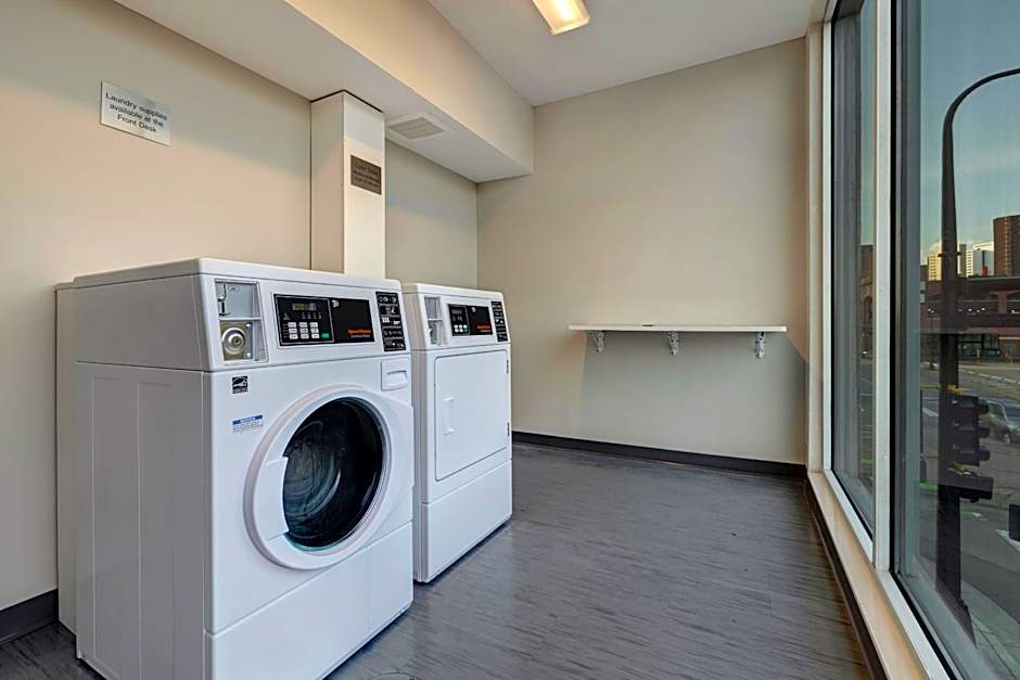 Fairfield Inn & Suites by Marriott Minneapolis Downtown