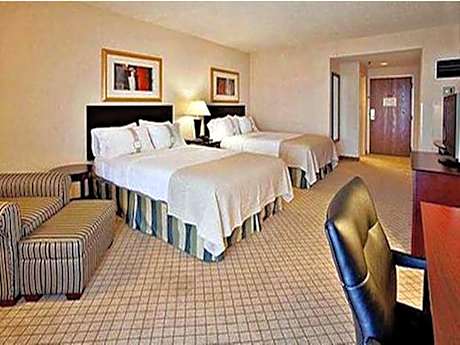 Standard Room with Two Queen Beds