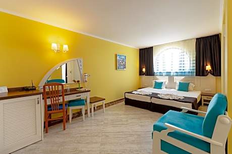 Junior Suite with Balcony