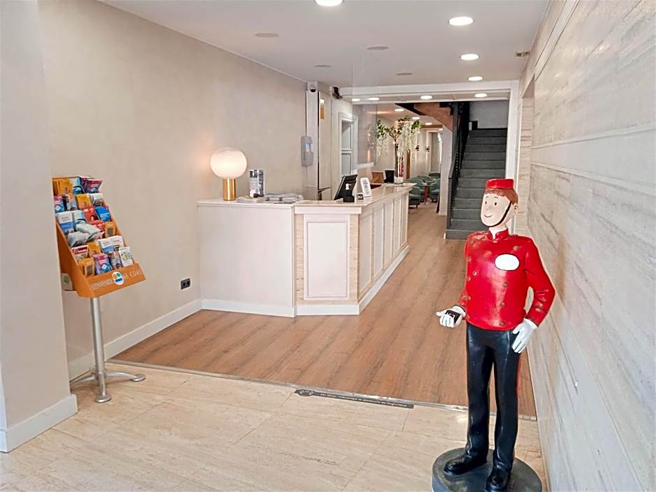 Hotel 153