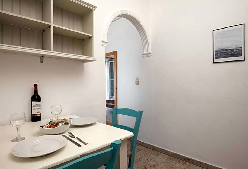 Island Kavos Annex studios