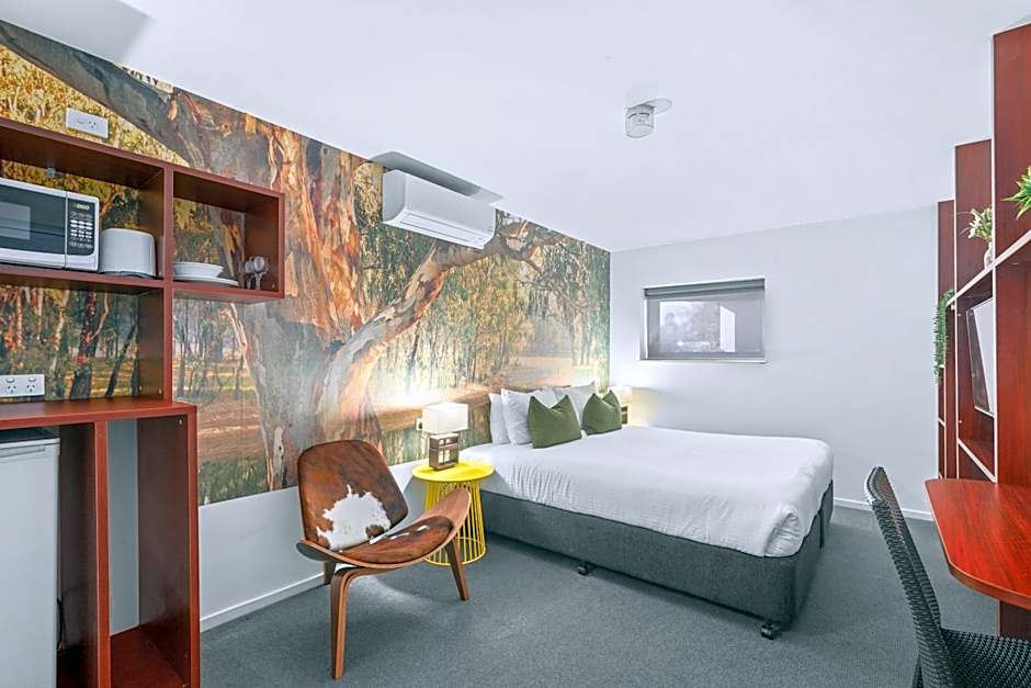 Grand Hotel and Studios