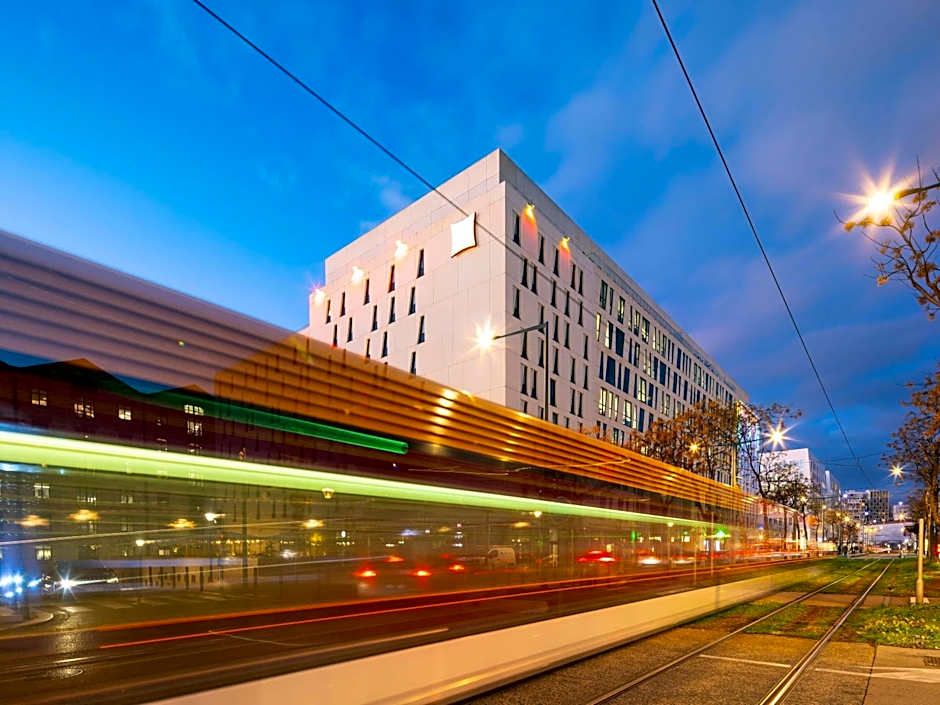 ibis Marseille Centre Euromed