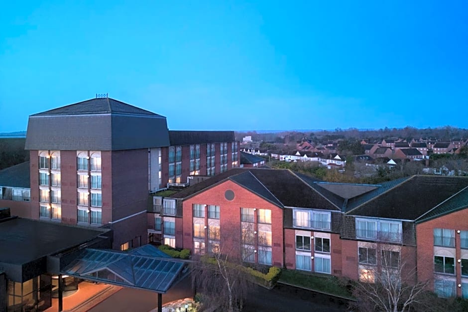 Delta Hotels by Marriott Heathrow Windsor