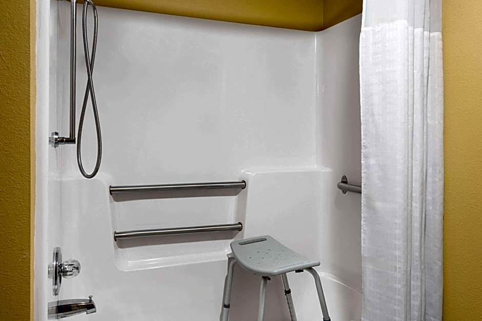 Super 8 by Wyndham Dyersville