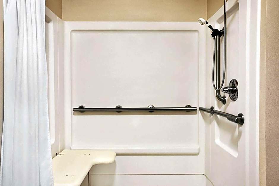 Travelodge by Wyndham Brunswick near Fredrick