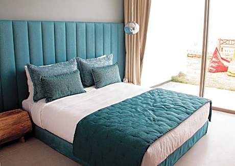 Royal Room - Lagoon View