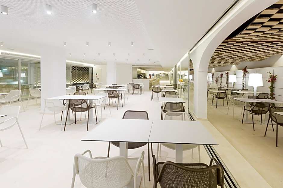 Ebano Hotel Apartments & Spa
