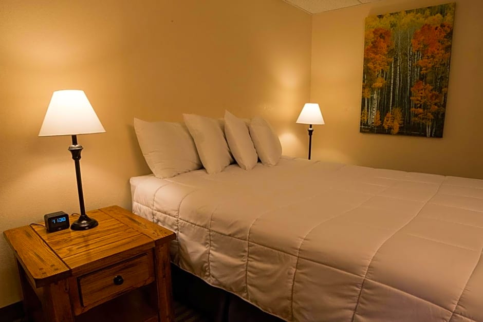 Silver Moon Inn