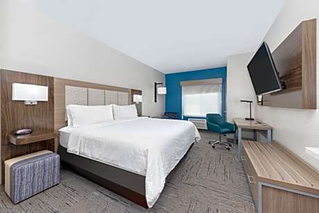 Standard King Room with Mobility Accessible Roll-In Shower