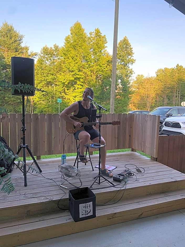 Nacoochee Valley Rentals