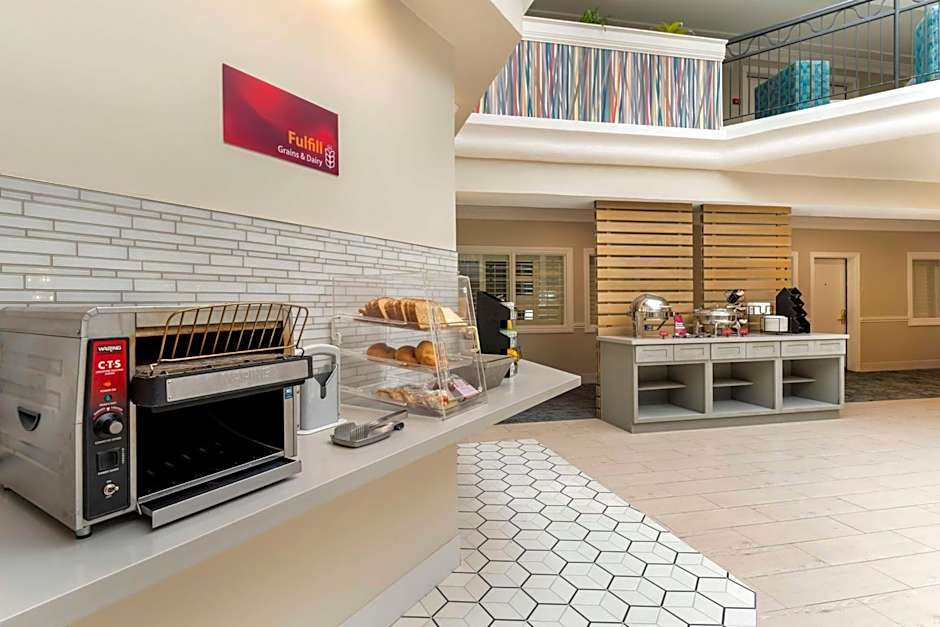 Best Western Plus All Suites Inn