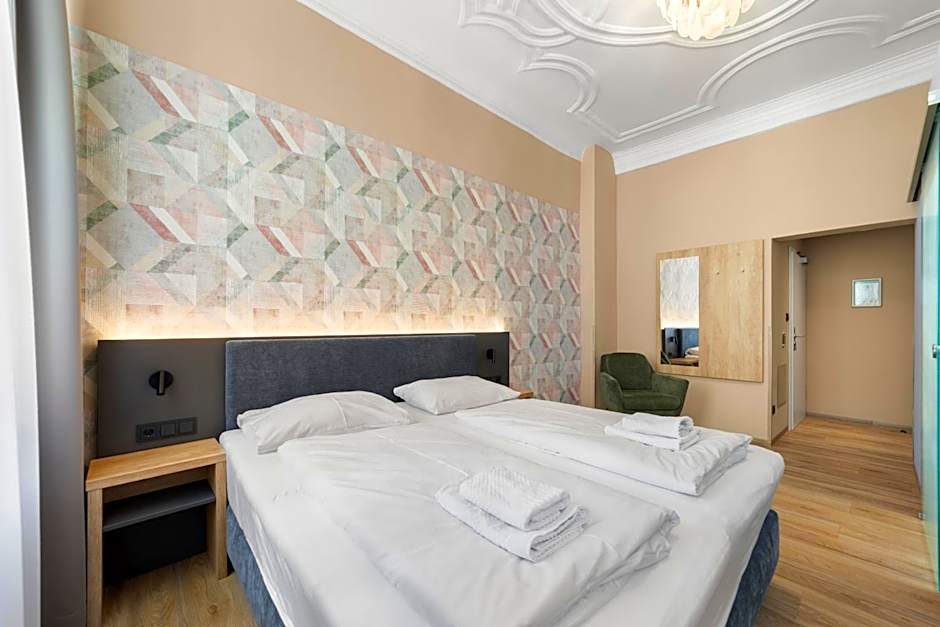 NEU - Sona Design Rooms - CITY CENTER -