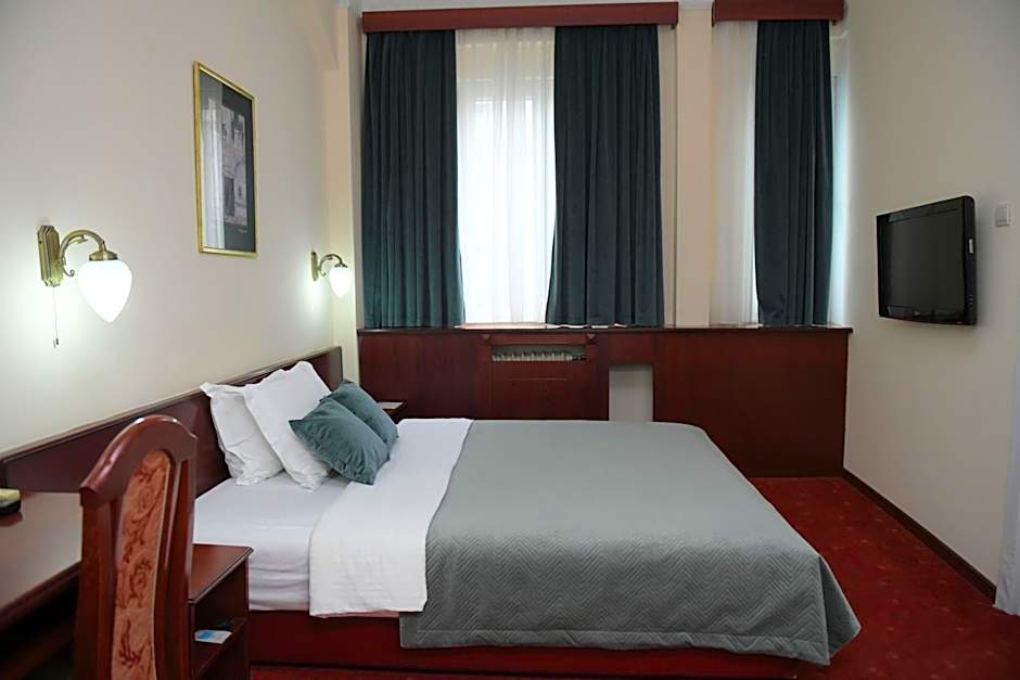 Palace Hotel