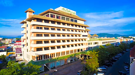 Green World Palace Hotel