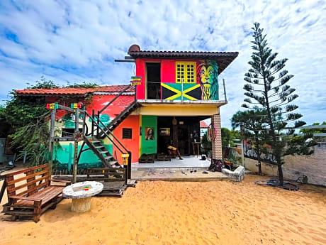 Canoa Roots Hostel