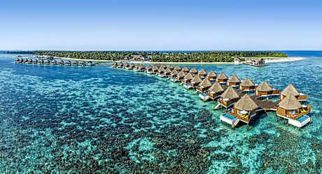 Mercure Maldives Kooddoo Resort