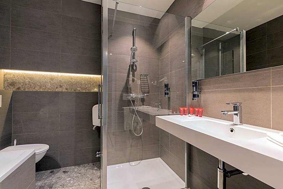 Leonardo Hotel Antwerp the Plaza