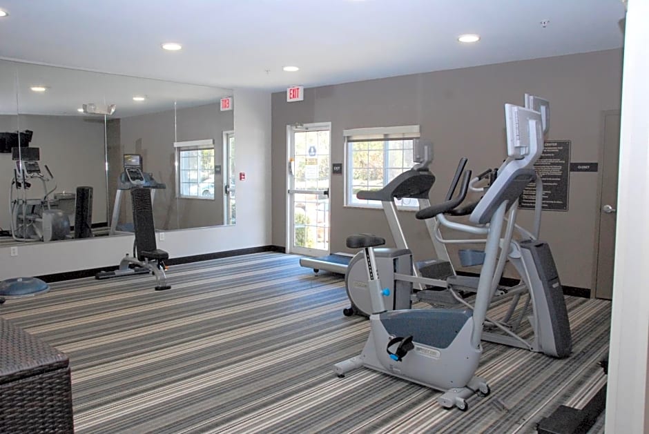 Candlewood Suites Tallahassee, an IHG Hotel