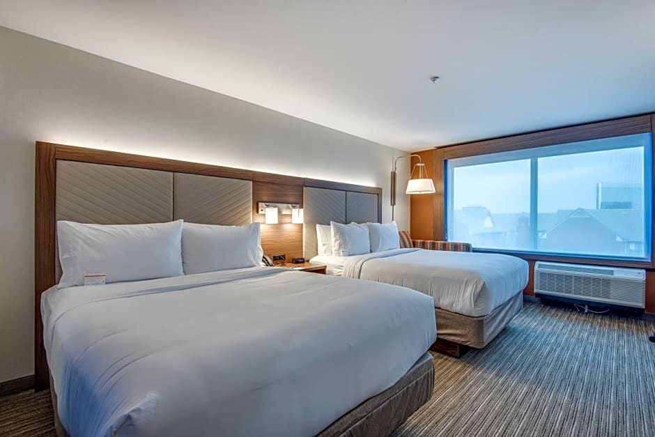Holiday Inn Express & Suites Dallas North - Addison By IHG