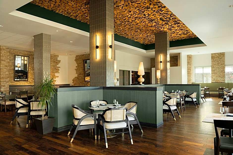 Renaissance by Marriott Boulder Flatiron Hotel