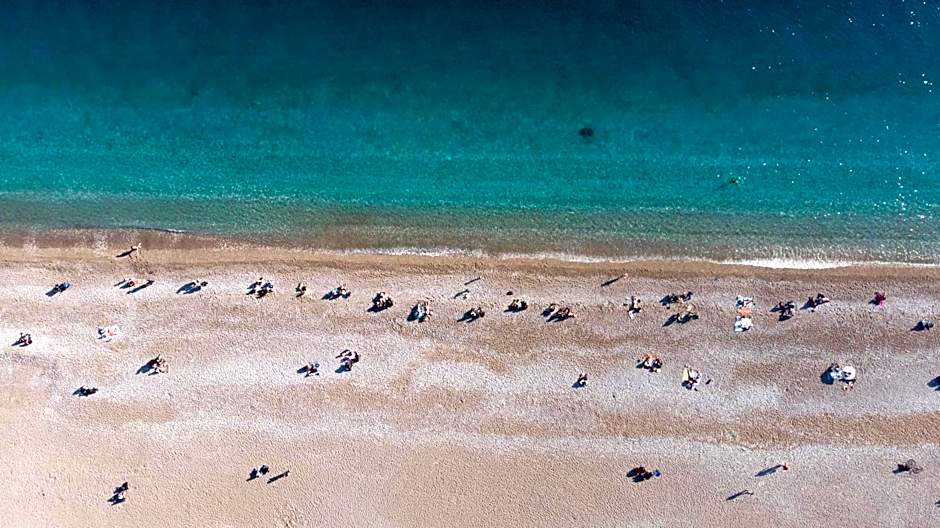 OPERA SUITES Apart Hotel