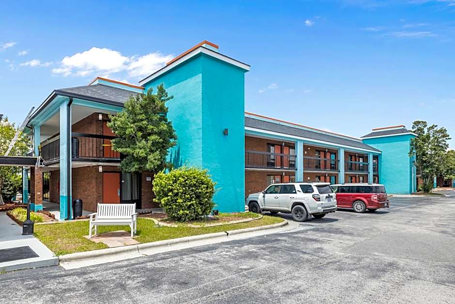 Garnet Inn & Suites, Morehead City near Atlantic Beach 