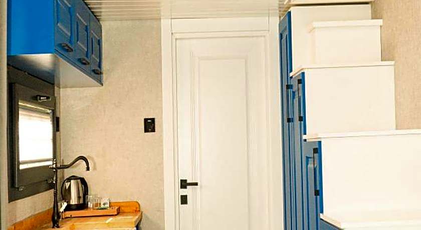 River Side TinyHouse