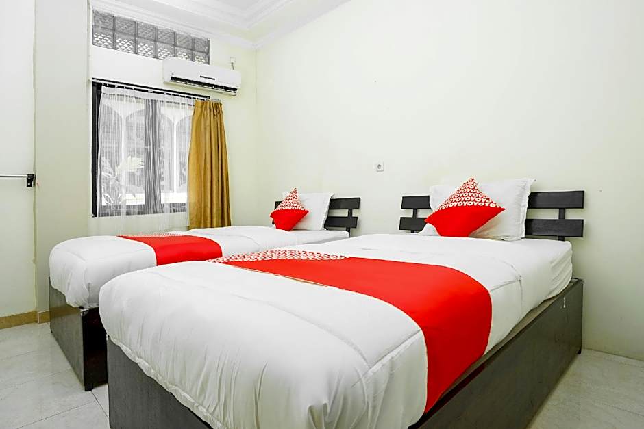 OYO 2319 Tengkawang Residence