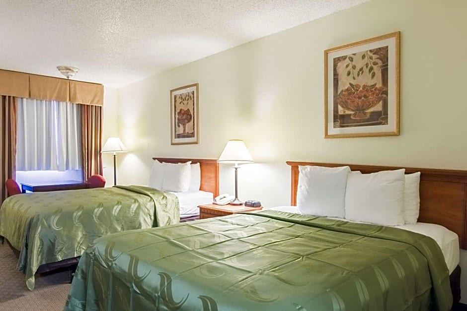 Quality Inn & Suites Alma - Fort Smith Northeast