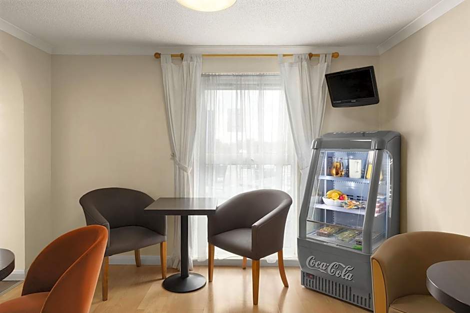 Days Inn by Wyndham Leicester Forest East M1