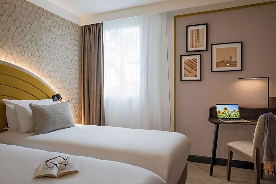 Mercure Chartres Est