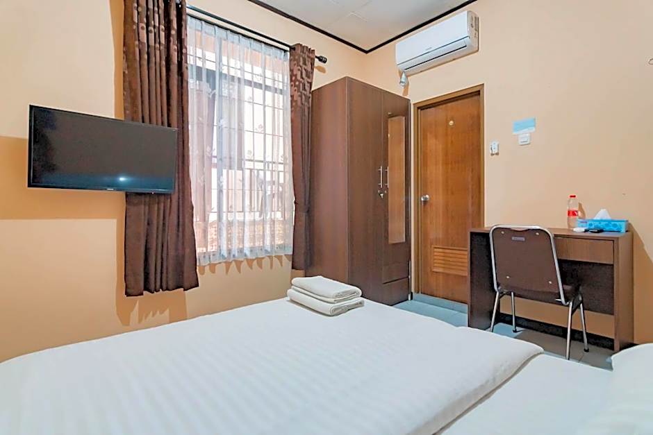 Shofy Guest House Mitra RedDoorz