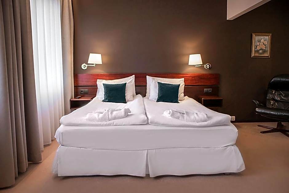 Hotel Holt - The Art Hotel