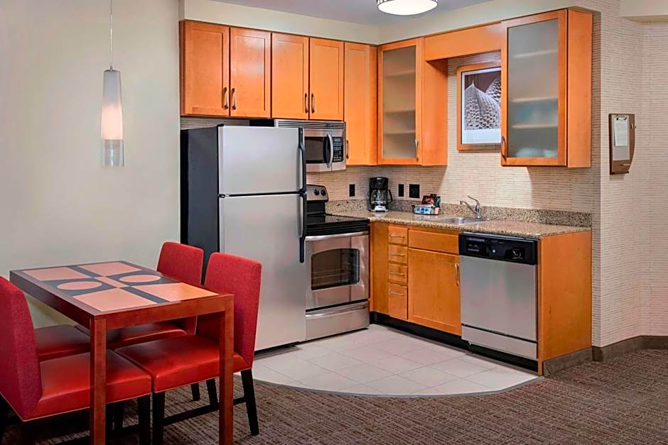 Residence Inn by Marriott Alexandria Old Town South at Carlyle